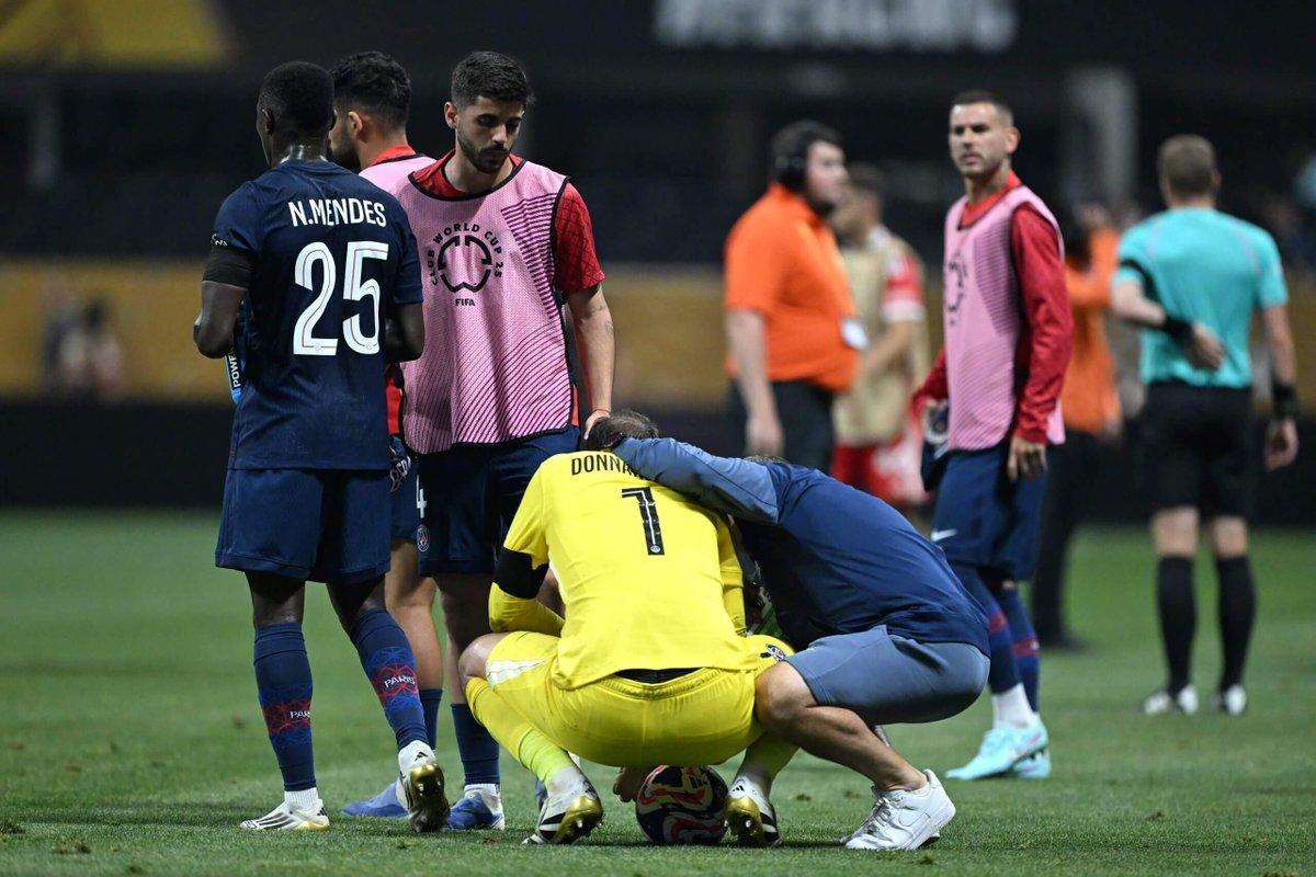 塞内加尔翻盘拜仁，伊布点燃赛场