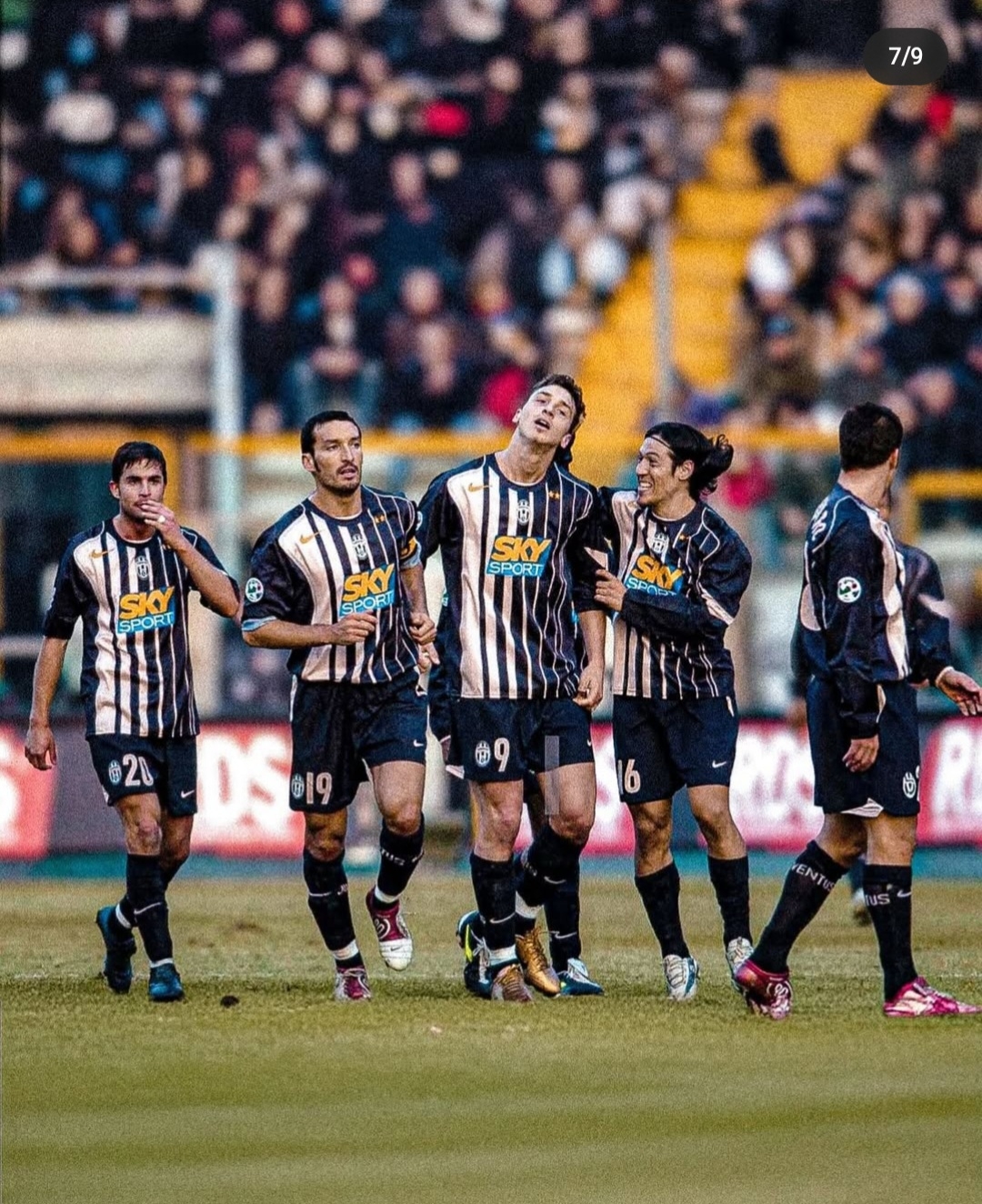 塞内加尔翻盘拜仁，伊布点燃赛场