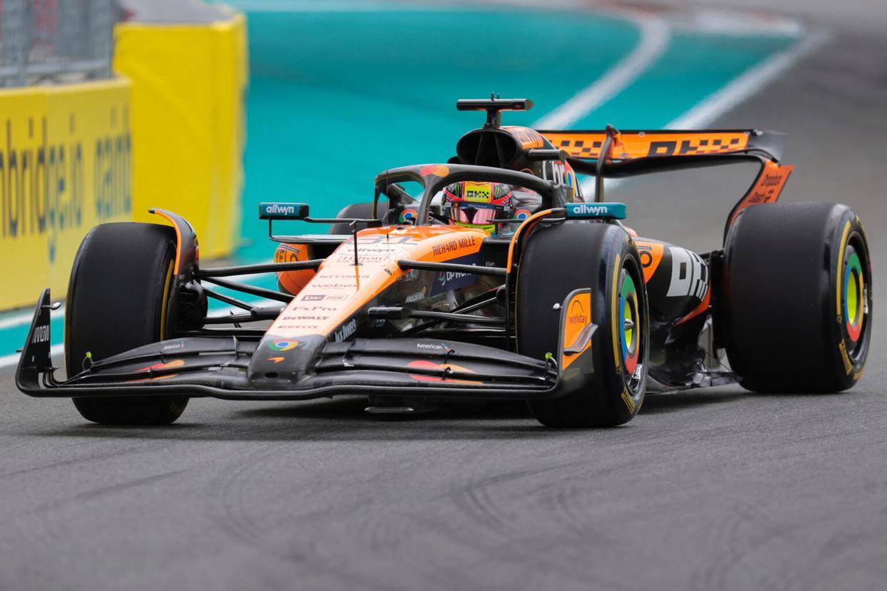 哈斯车队逆转索伯车队，皮亚斯特里高光表现