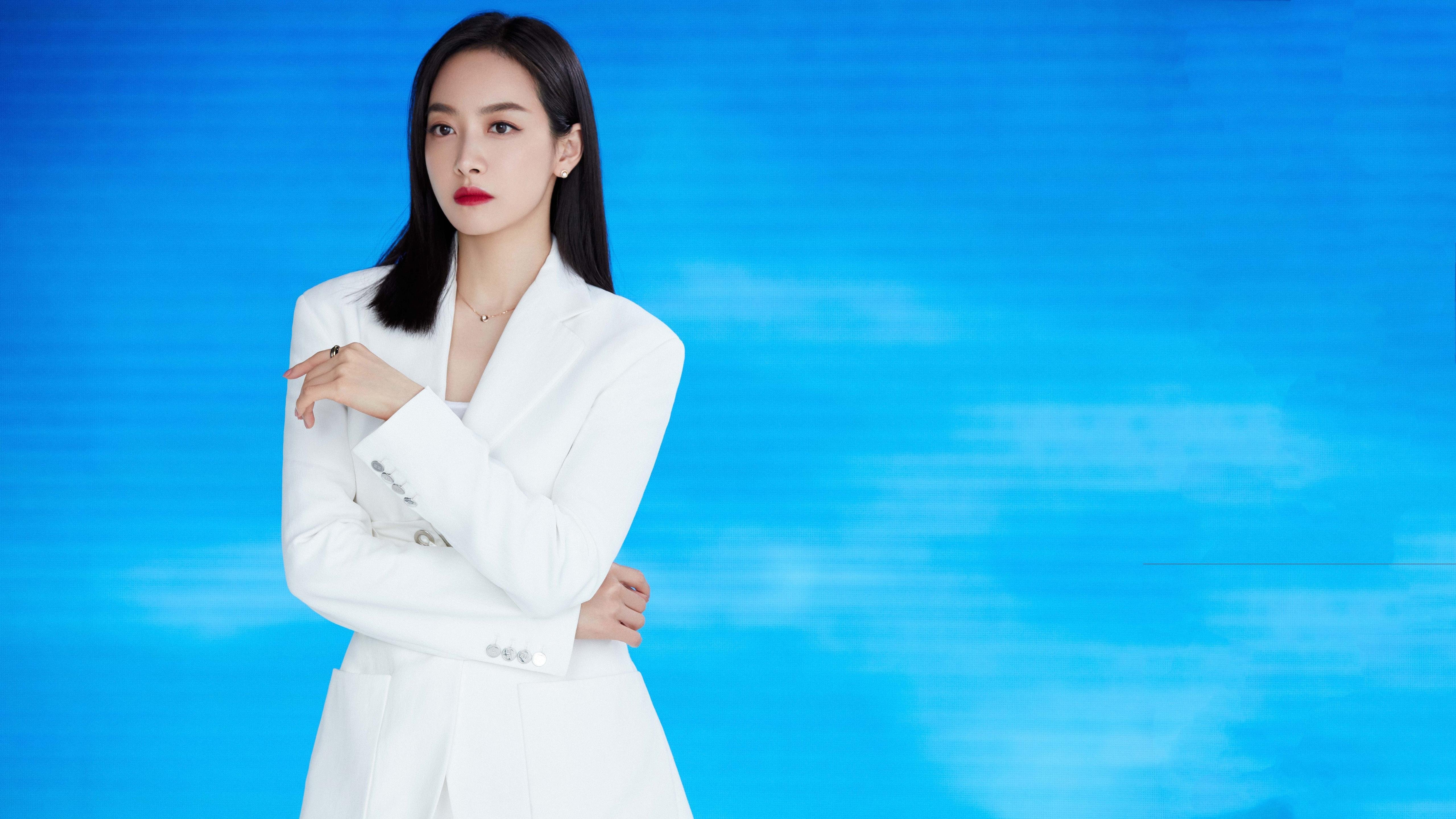 镜中的对决，当奥地利淘汰埃及，萨拉赫在年度焦点之战中完成了自我接管